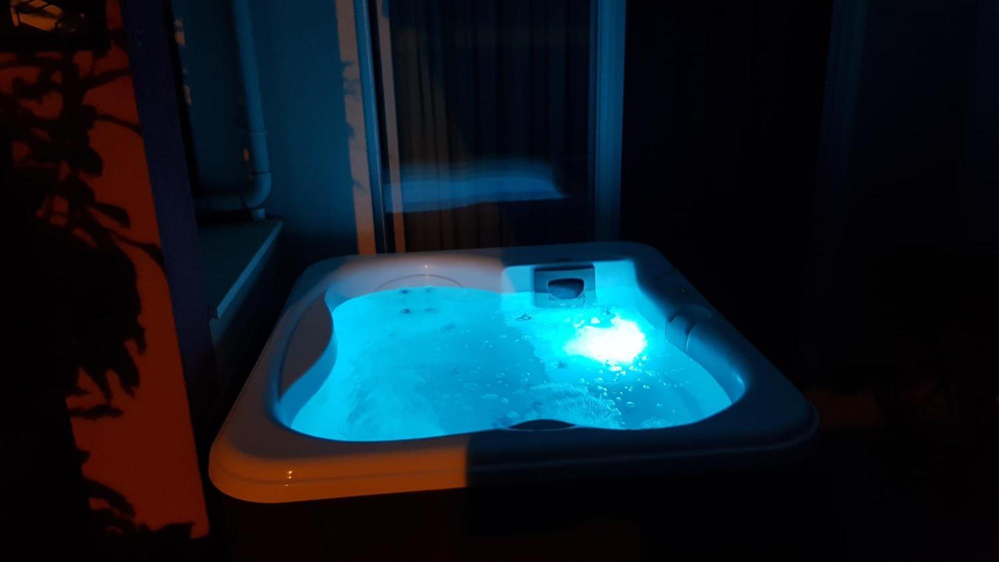 Salvia Apartment With Private Jacuzzi Split Buitenkant foto
