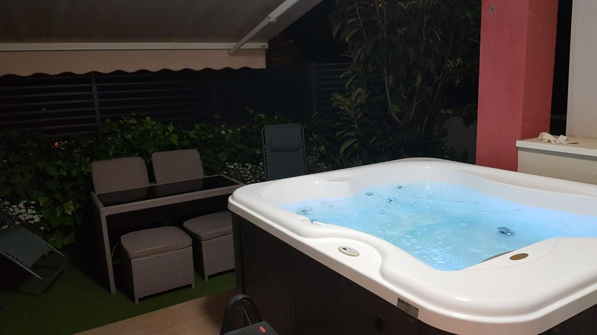 Salvia Apartment With Private Jacuzzi Split Buitenkant foto